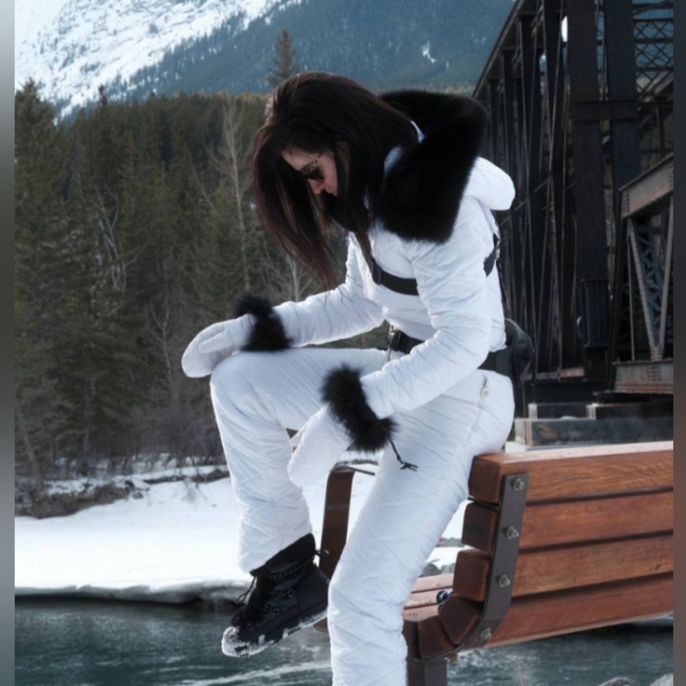 One piece ski snow suit